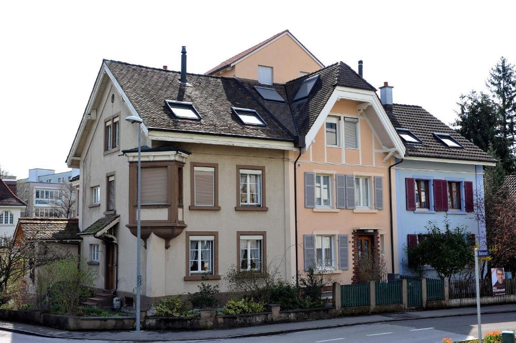 Niros Bed & Breakfast Birsfelden Dış mekan fotoğraf