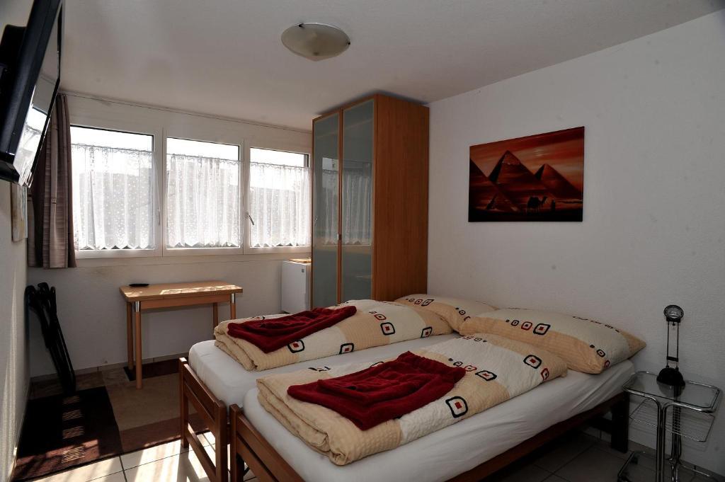 Niros Bed & Breakfast Birsfelden Dış mekan fotoğraf