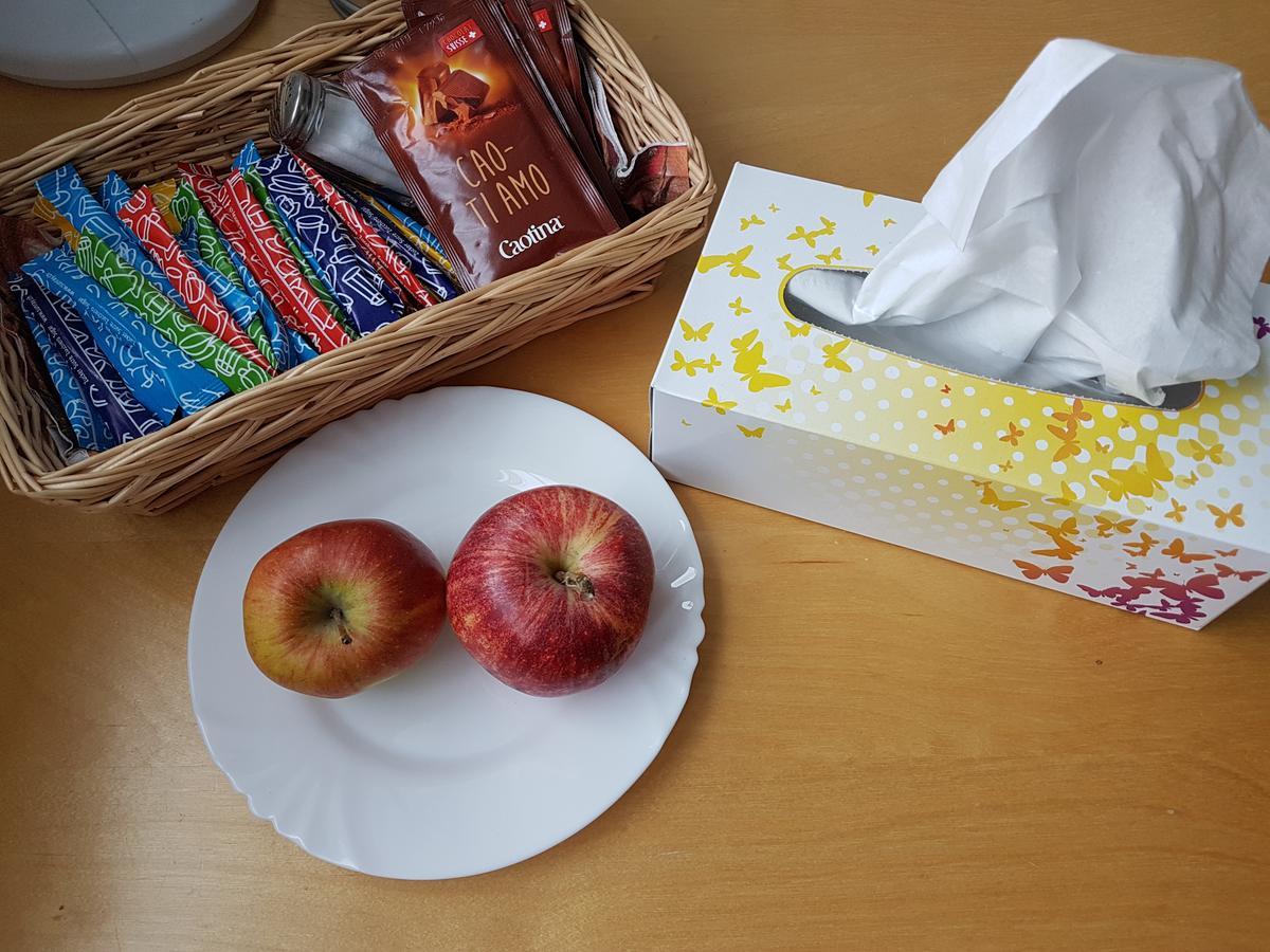 Niros Bed & Breakfast Birsfelden Dış mekan fotoğraf